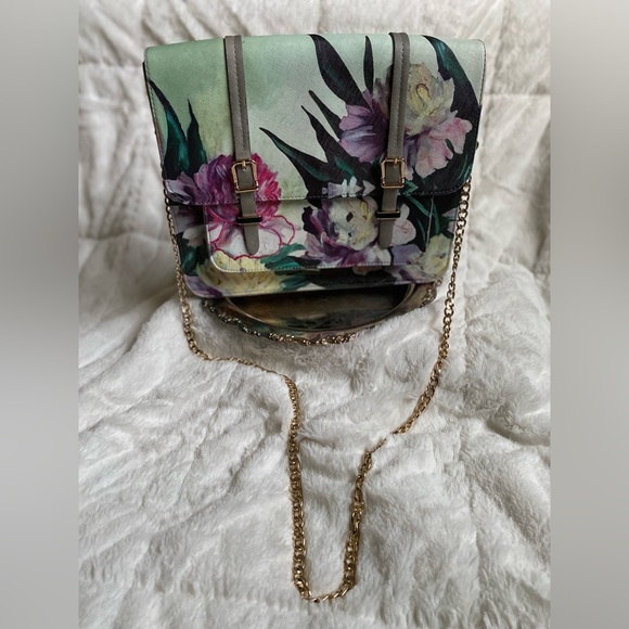 Gray/green Framed Botanical House of Disaster Messenger Purse with Gold Chain - Picture 10 of 13